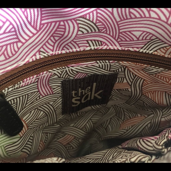 The Sak crossbody bag, leather, in warm browns and dark brown accents - Picture 3 of 9